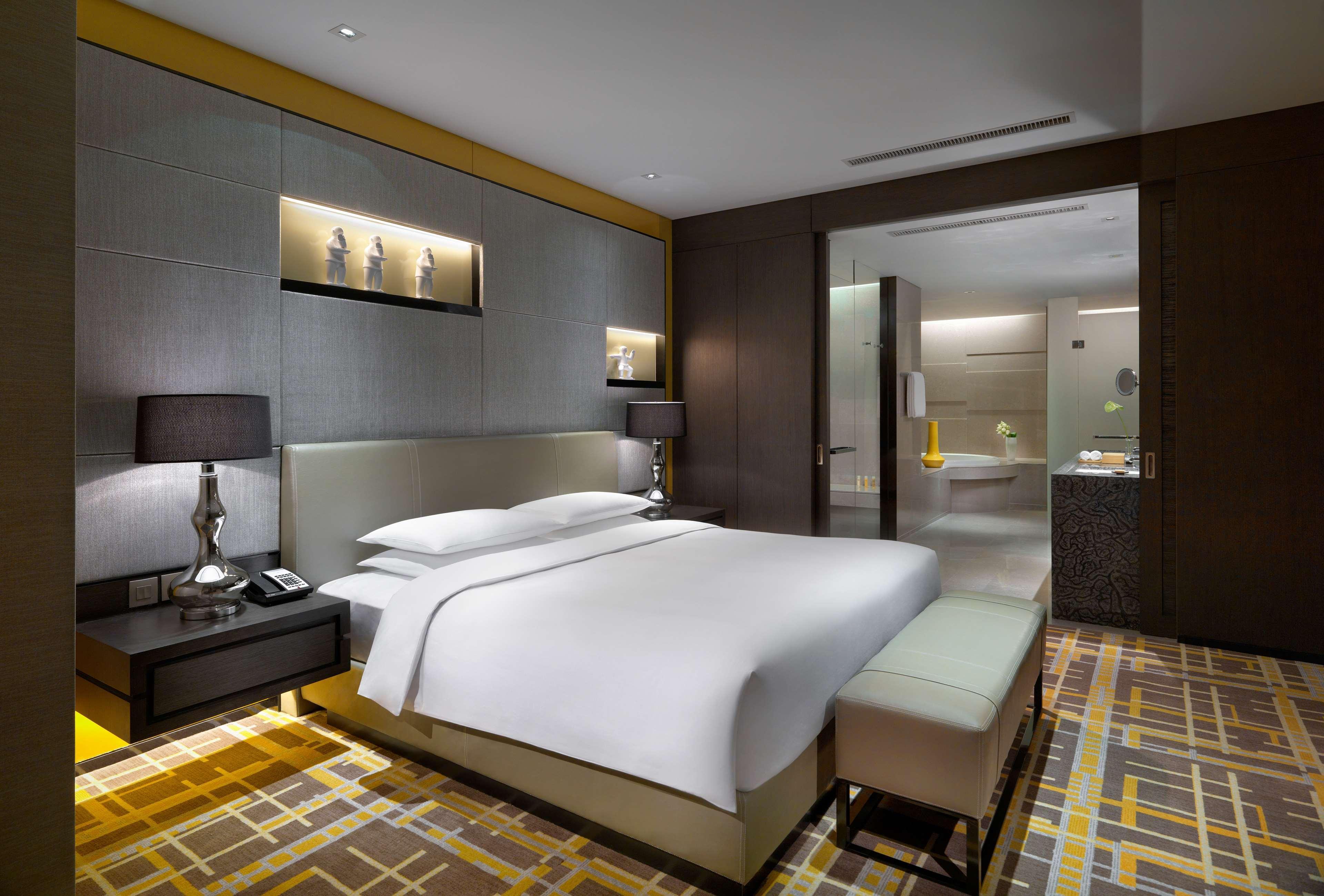 Hyatt Regency Tianjin East Hotel Bagian luar foto
