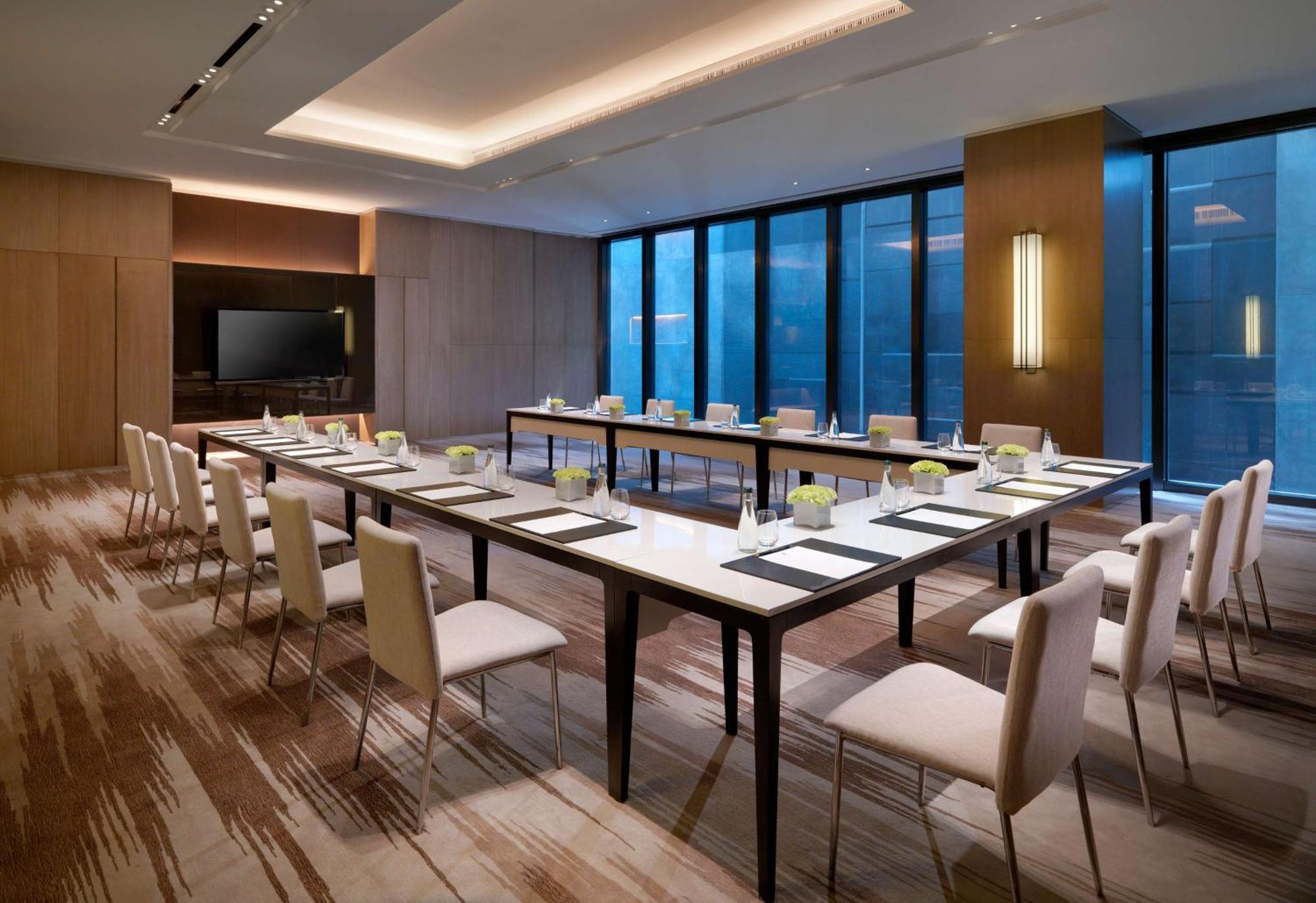 Hyatt Regency Tianjin East Hotel Bagian luar foto