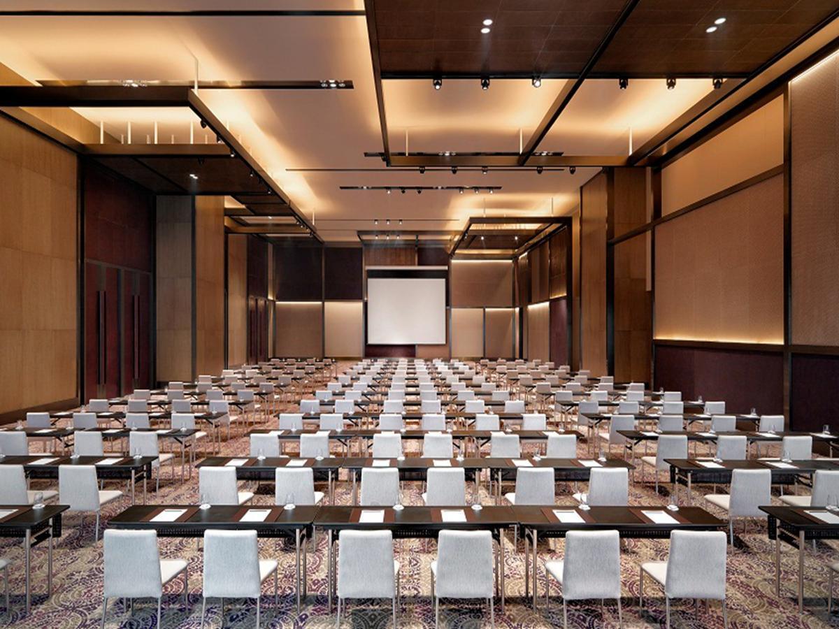 Hyatt Regency Tianjin East Hotel Bagian luar foto