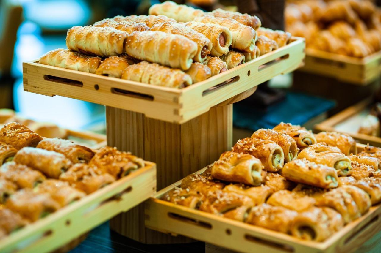 Hyatt Regency Tianjin East Hotel Bagian luar foto